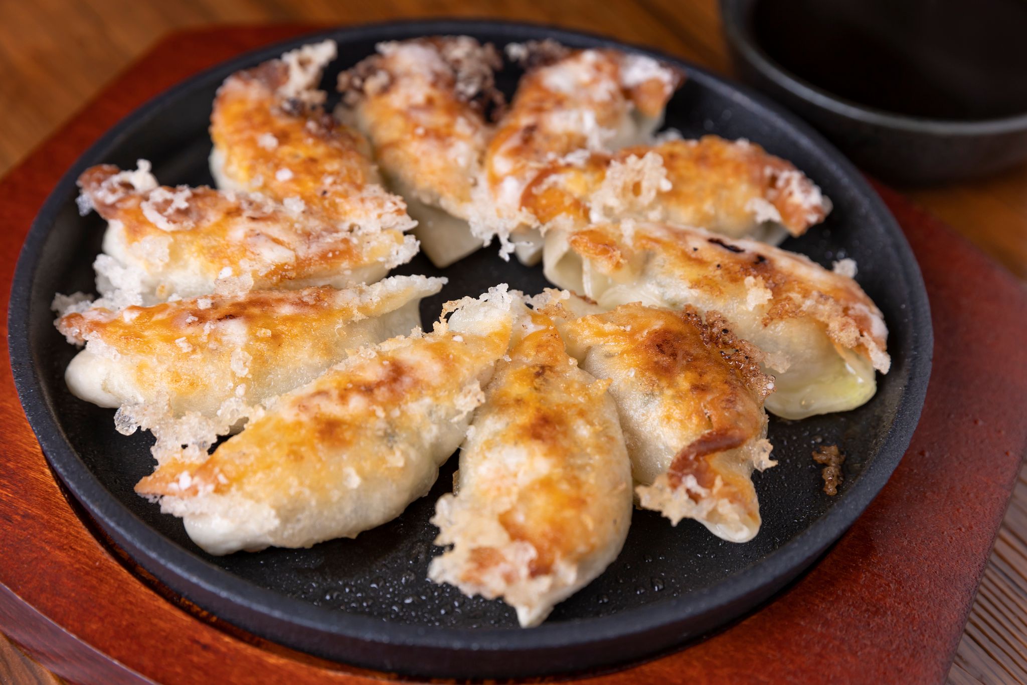 ヨシ焼き餃子ほか HXncDh6E.jpeg